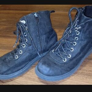 Girls Black Jack Sz 12 Black Suede Boots With Sparkly Black Laces & Zip Up Sides